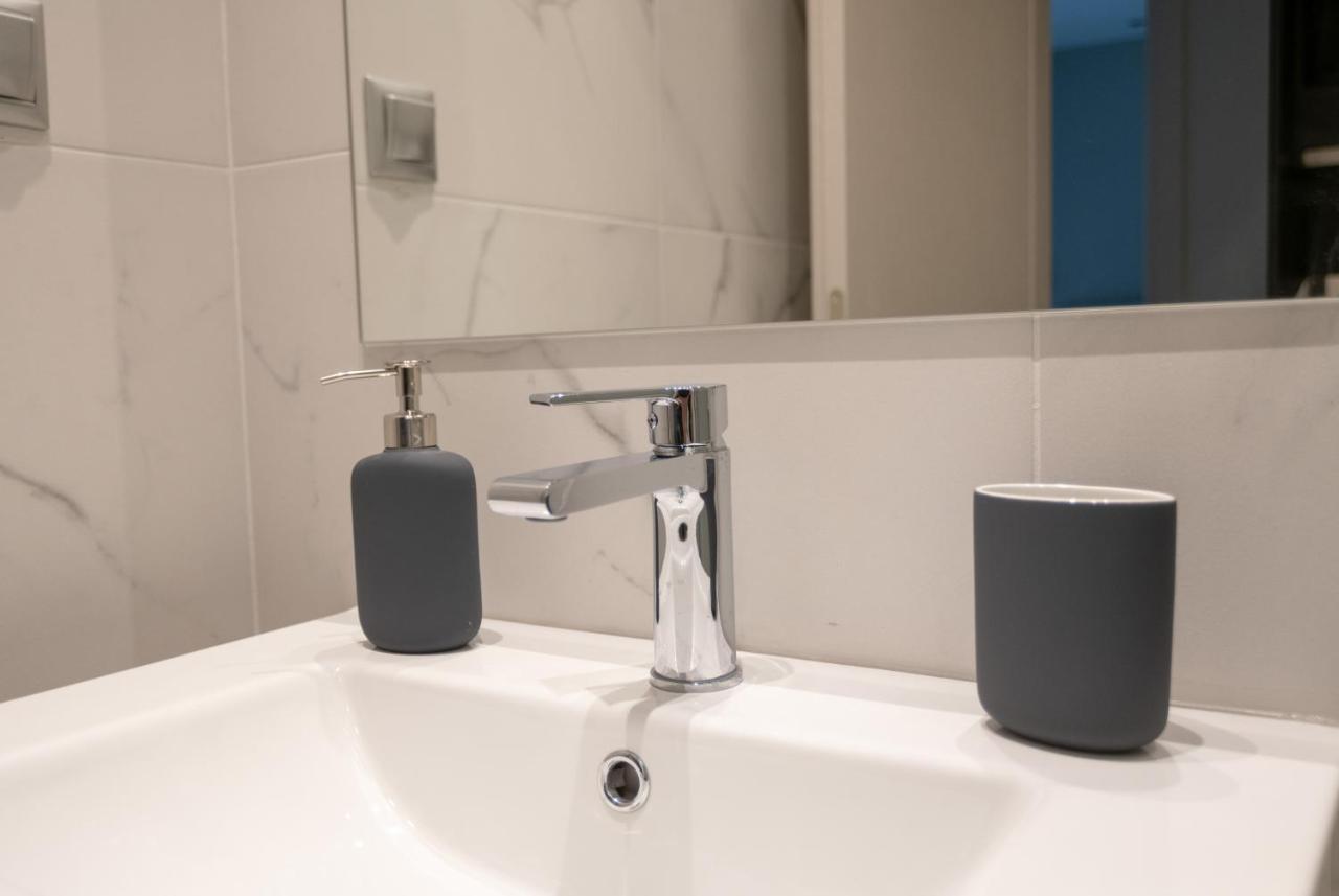 A14 Sunny & Chic 2Room Apartment Near Plaka & Parthenon Атина Екстериор снимка