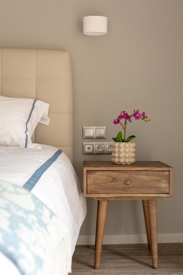 A14 Sunny & Chic 2Room Apartment Near Plaka & Parthenon Атина Екстериор снимка